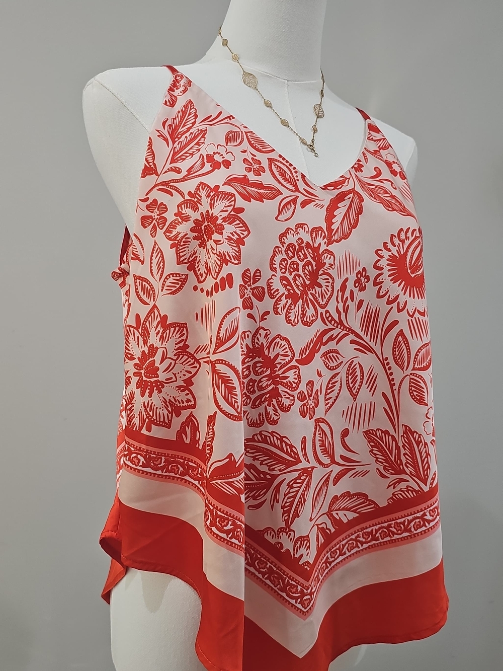 B-WEAR Red Off-White Floral Bandana Cami Top - V Neck Print - Size M